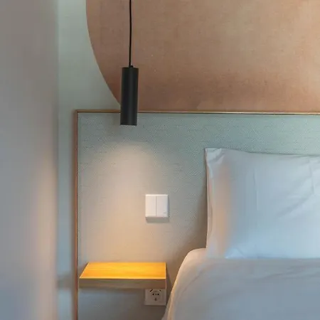 アパート Amber Glow Vanagupe