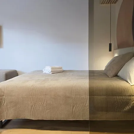 Amber Glow Vanagupe *