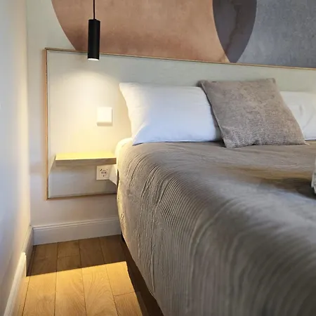 アパート Amber Glow Vanagupe パランガ