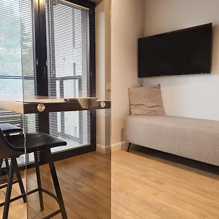 Amber Glow Vanagupe アパート