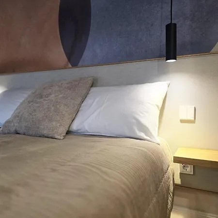 アパート Amber Glow Vanagupe パランガ