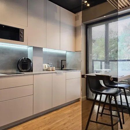 アパート Amber Glow Vanagupe